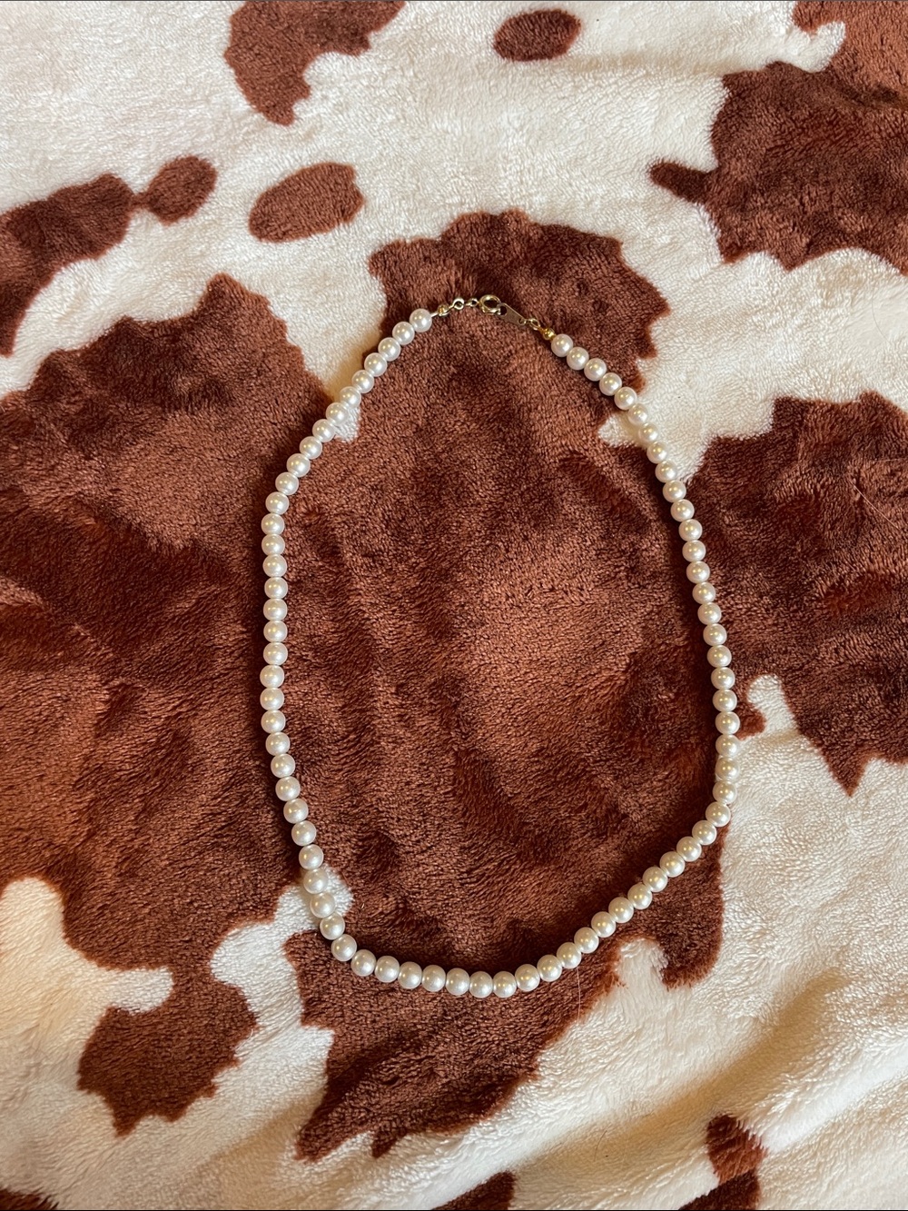 Classic Pearl Strand Necklace - Ivory Pearls